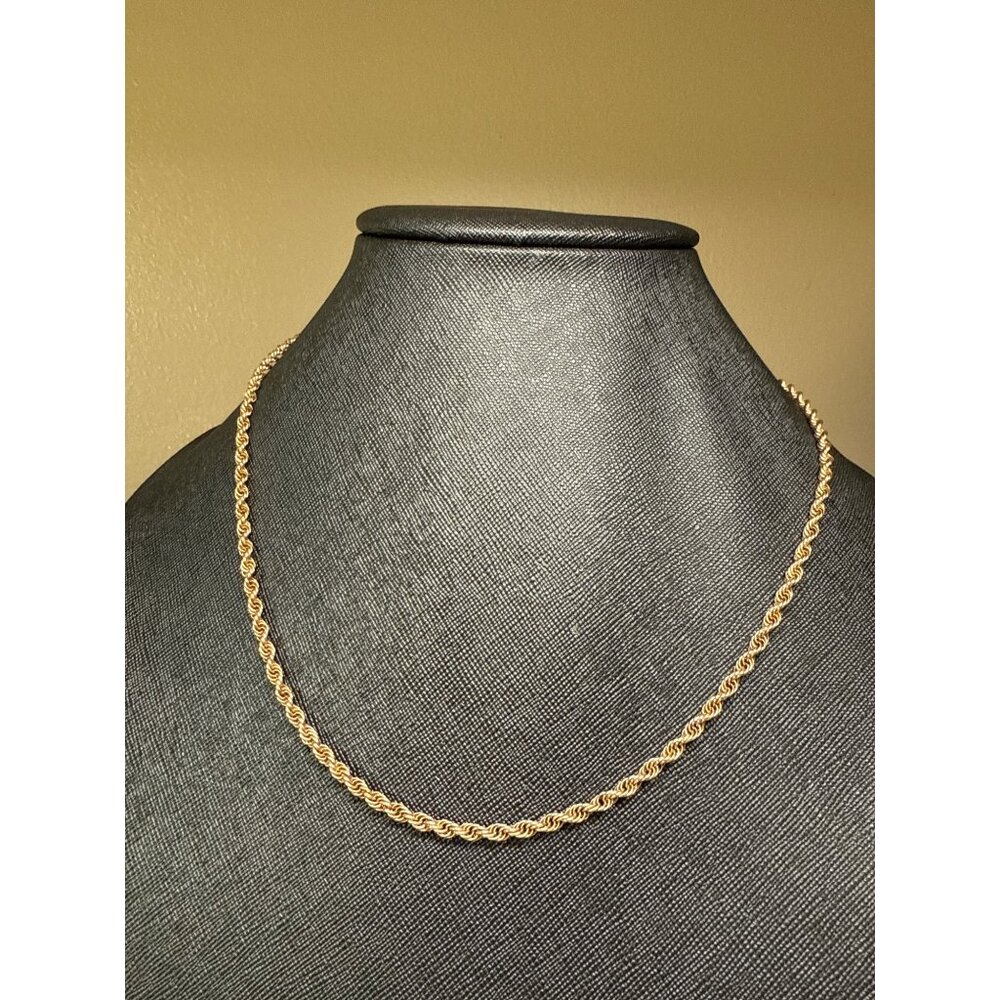 Vintage 12KT Gold Filled Unique Twisted Link Design Necklace